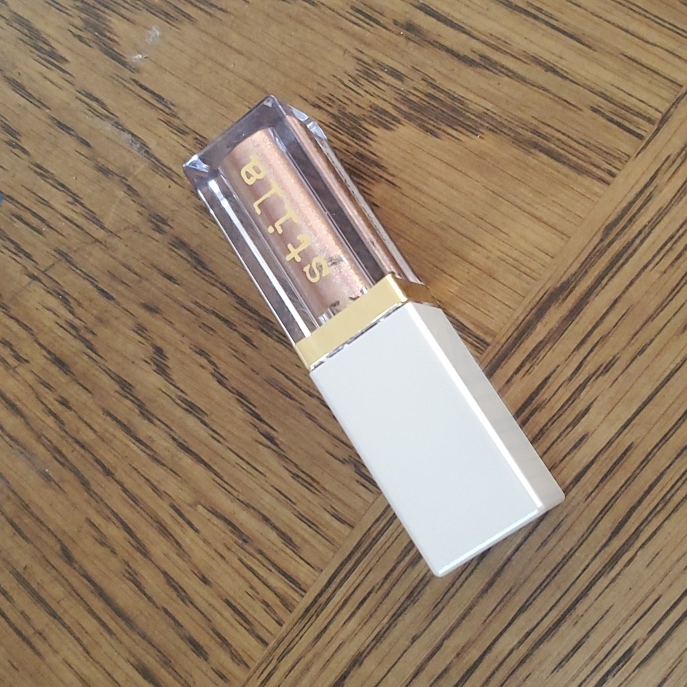 STILA Glisten & Glow Liquid Eyeshadow